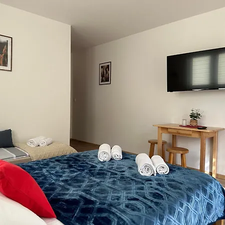 Dom Na Skale Homestay *